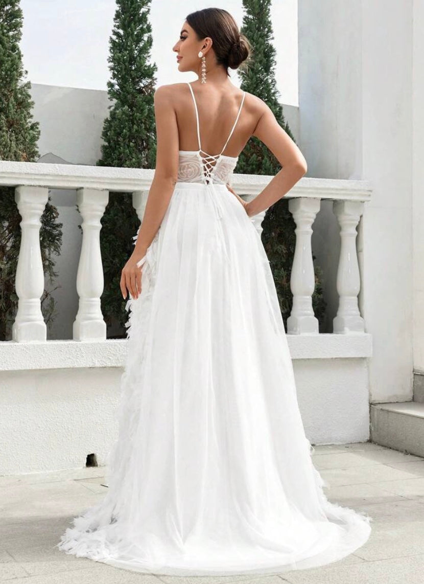 La princesse en robe blanche