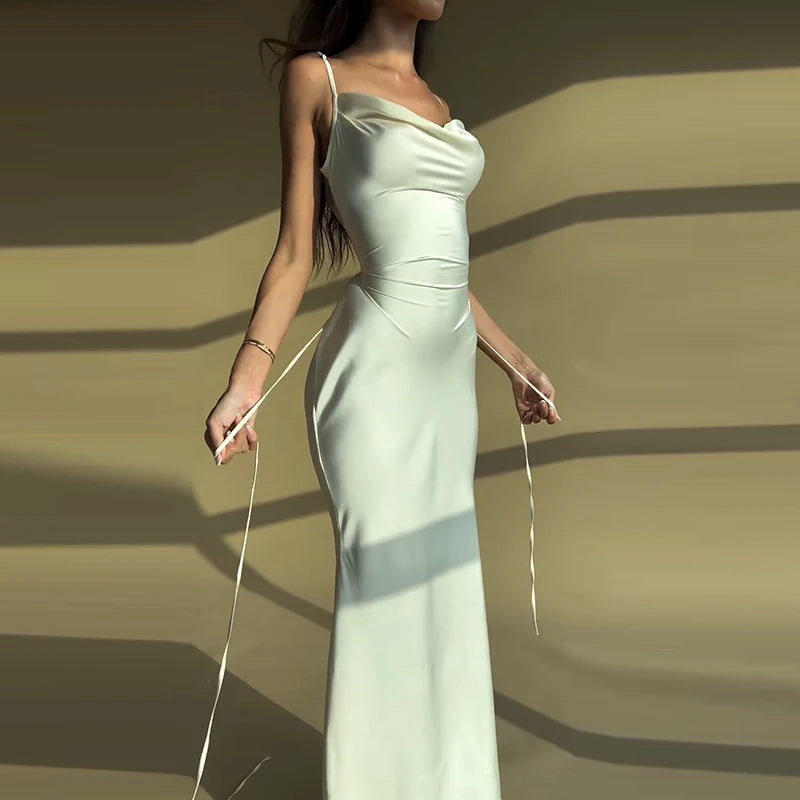 La sirène en satin blanc